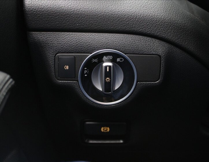 Mercedes-Benz GLA SUV / Terénní 2,0 l 155 kw