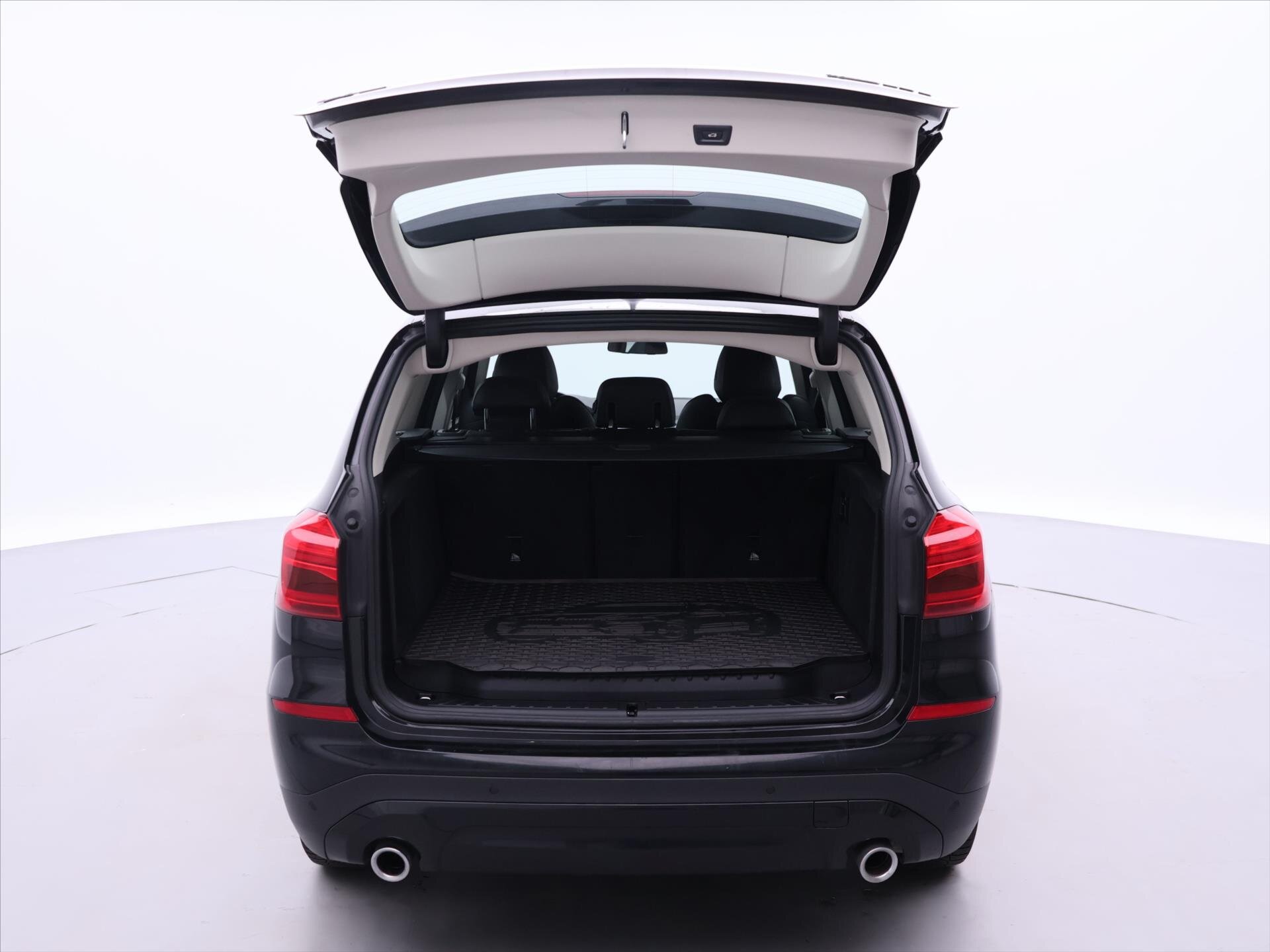 BMW X3 SUV / Terénní 2,0 l 140 kw