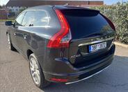 Volvo XC60 8