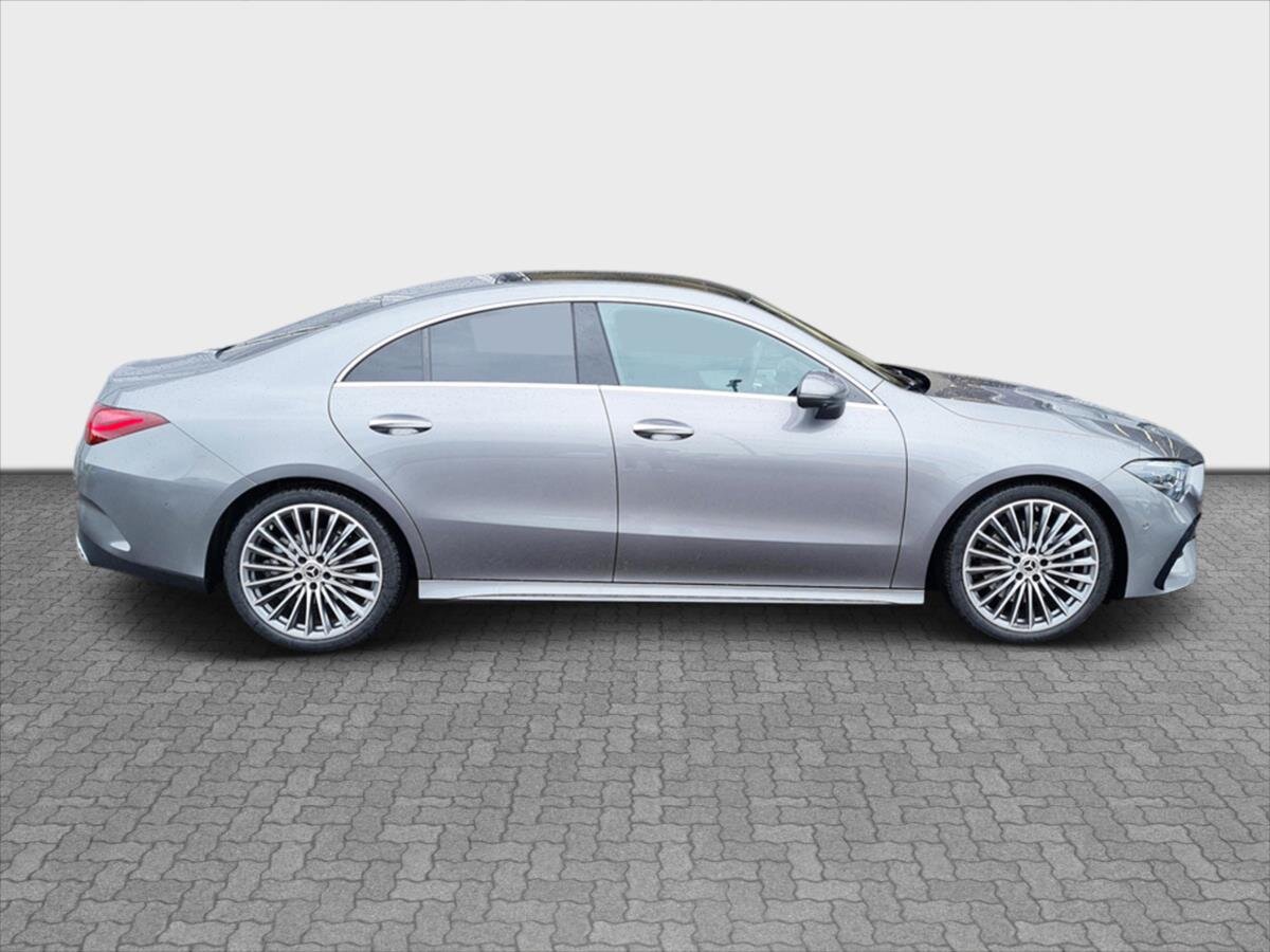 Mercedes-Benz CLA Sedan 2,0 l 110 kw