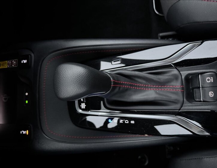 Toyota Corolla Sedan / Limuzína 1,8 l 72 kw