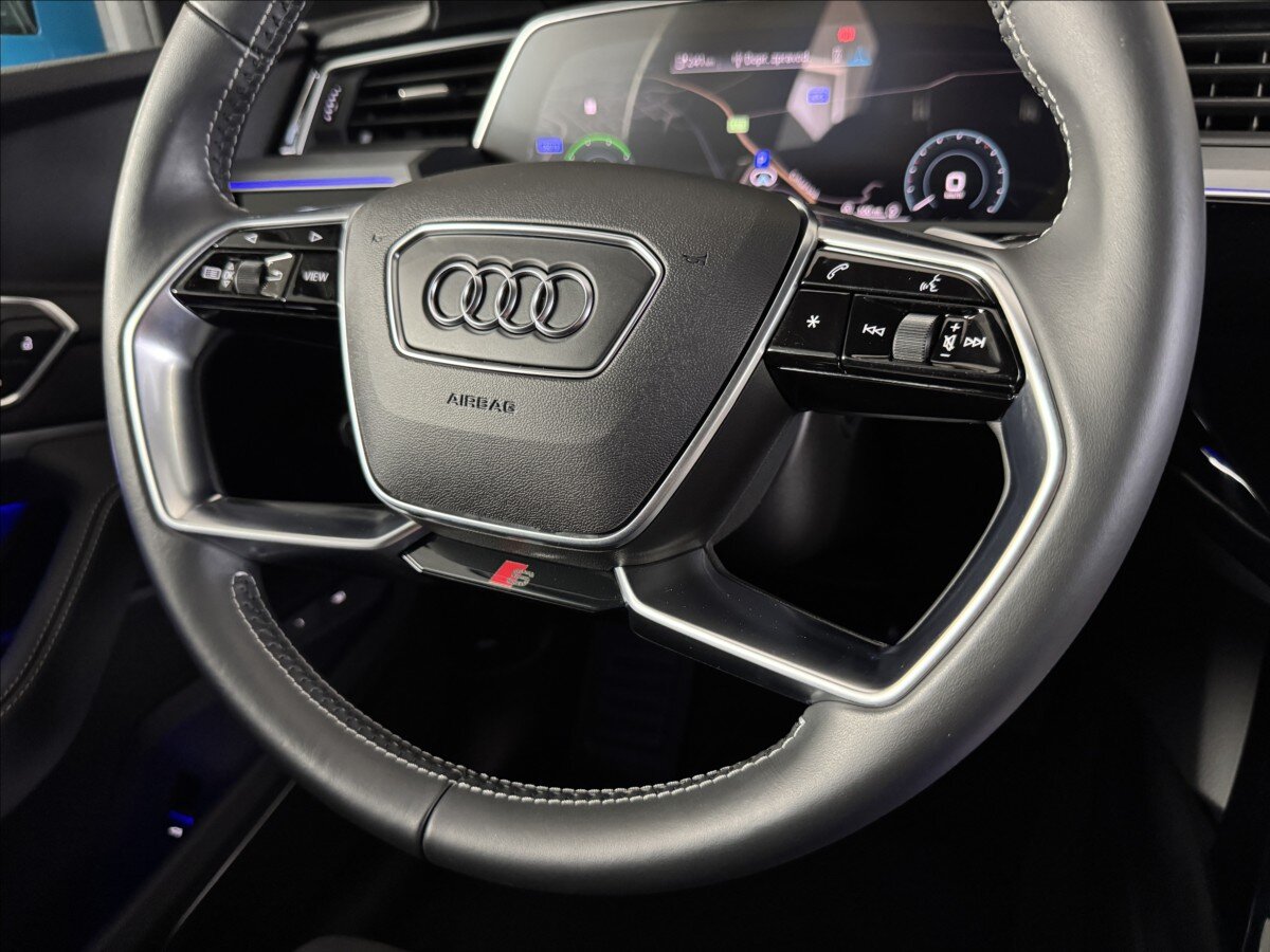 Audi e-tron SUV 0,0 300 kw