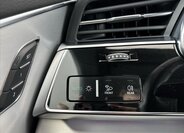 Audi SQ8 SUV / Terénní 4,0 l 373 kw