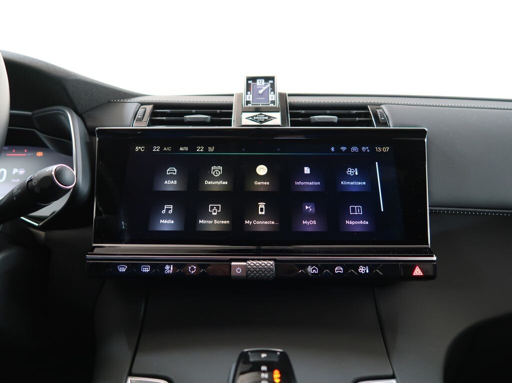 DS Automobiles DS7 Crossback