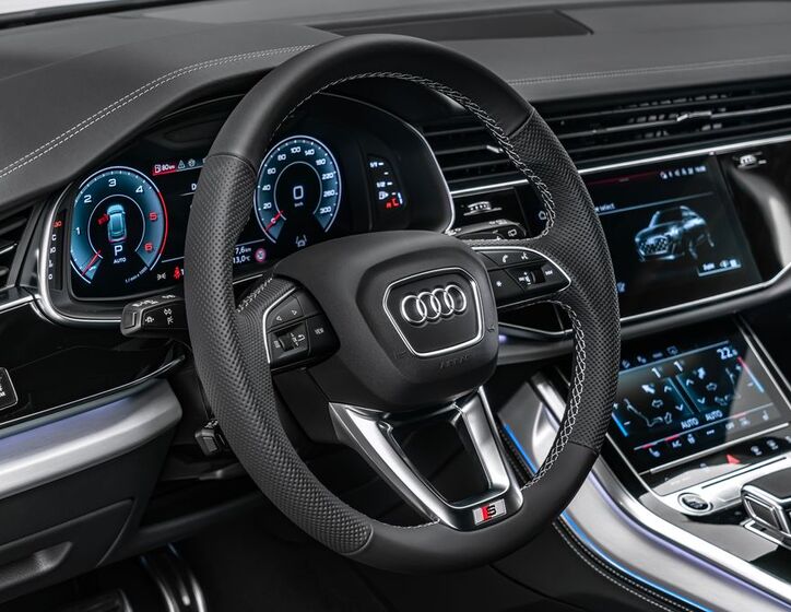 Audi Q8 15