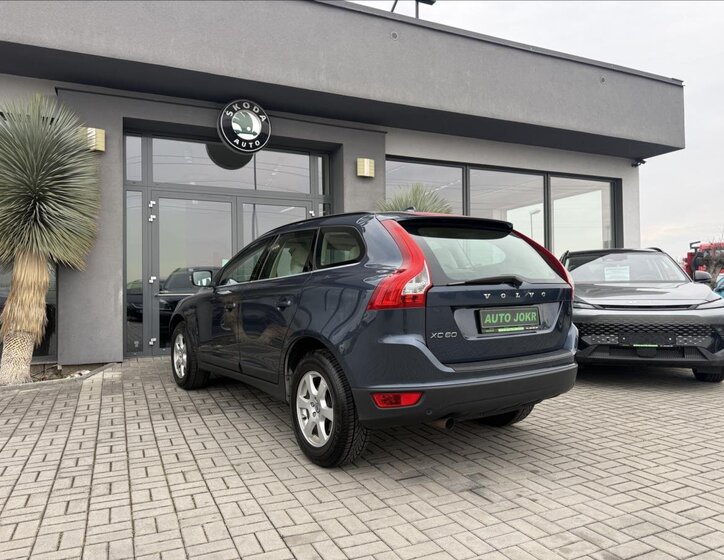 Volvo XC60 Kombi 2,4 l 129 kw