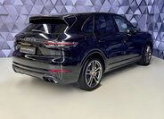 Porsche Cayenne SUV / Terénní 4,0 l 404 kw