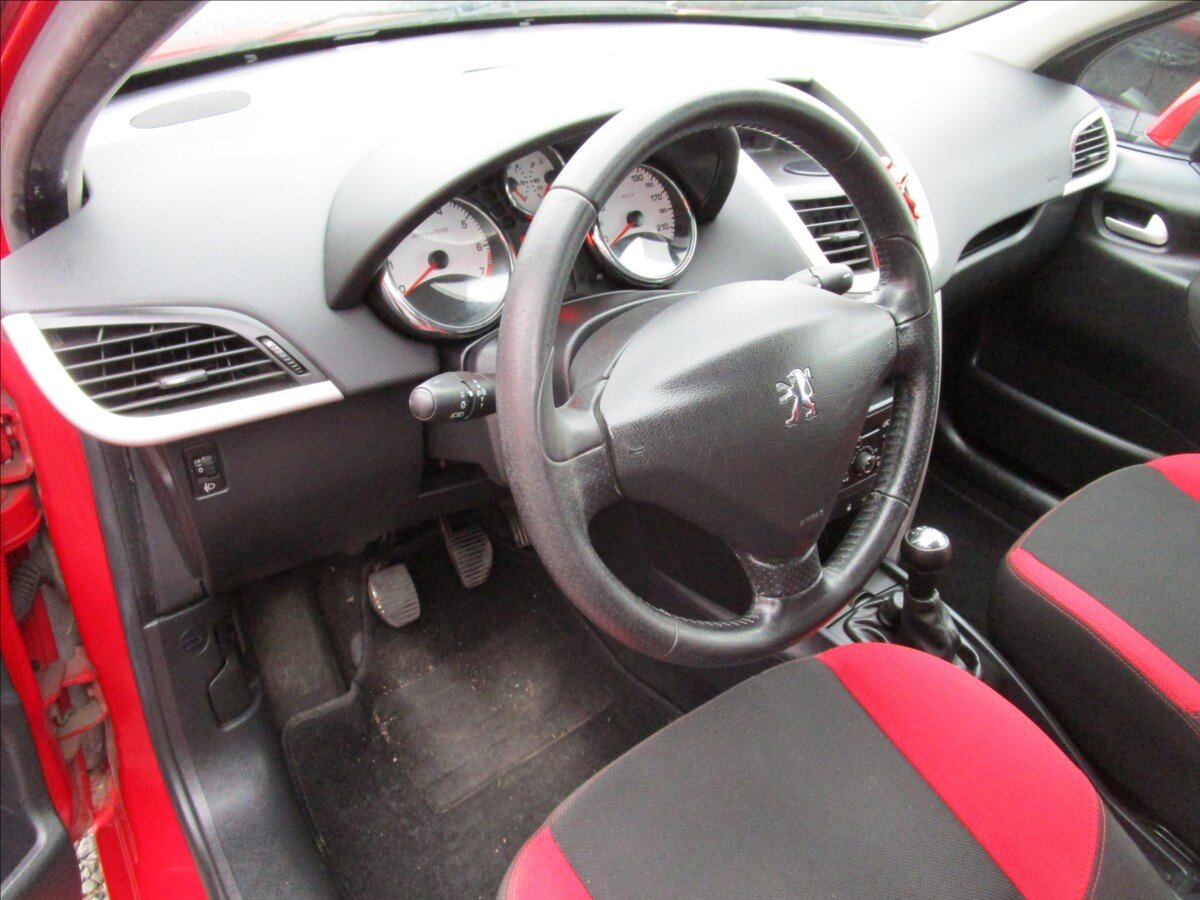 Peugeot 207 Kombi 1,4 l 54 kw