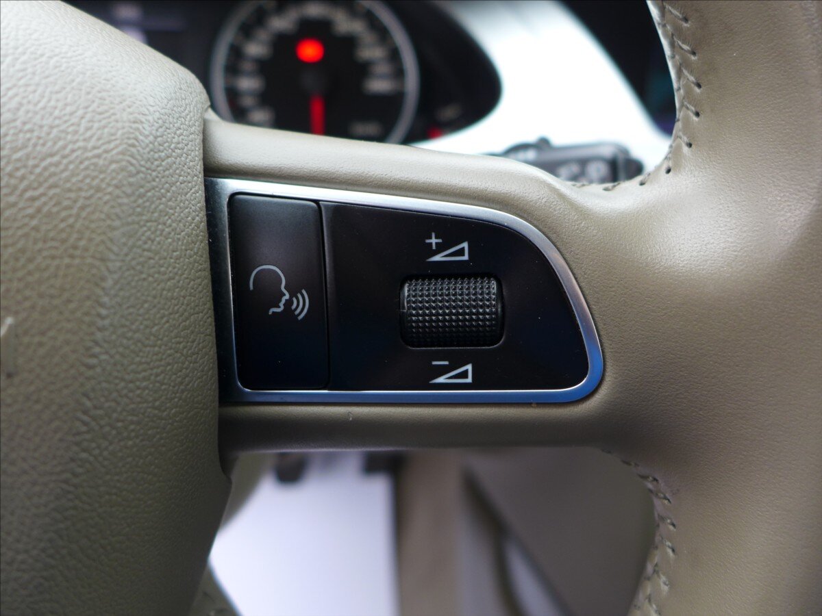 Audi A4 Kombi 2,0 l 105 kw