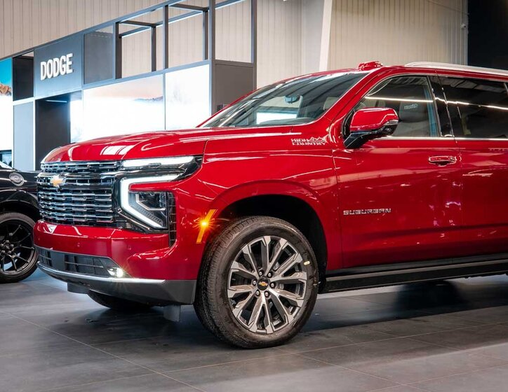 Chevrolet Suburban SUV / Terénní 6,2 l 313 kw