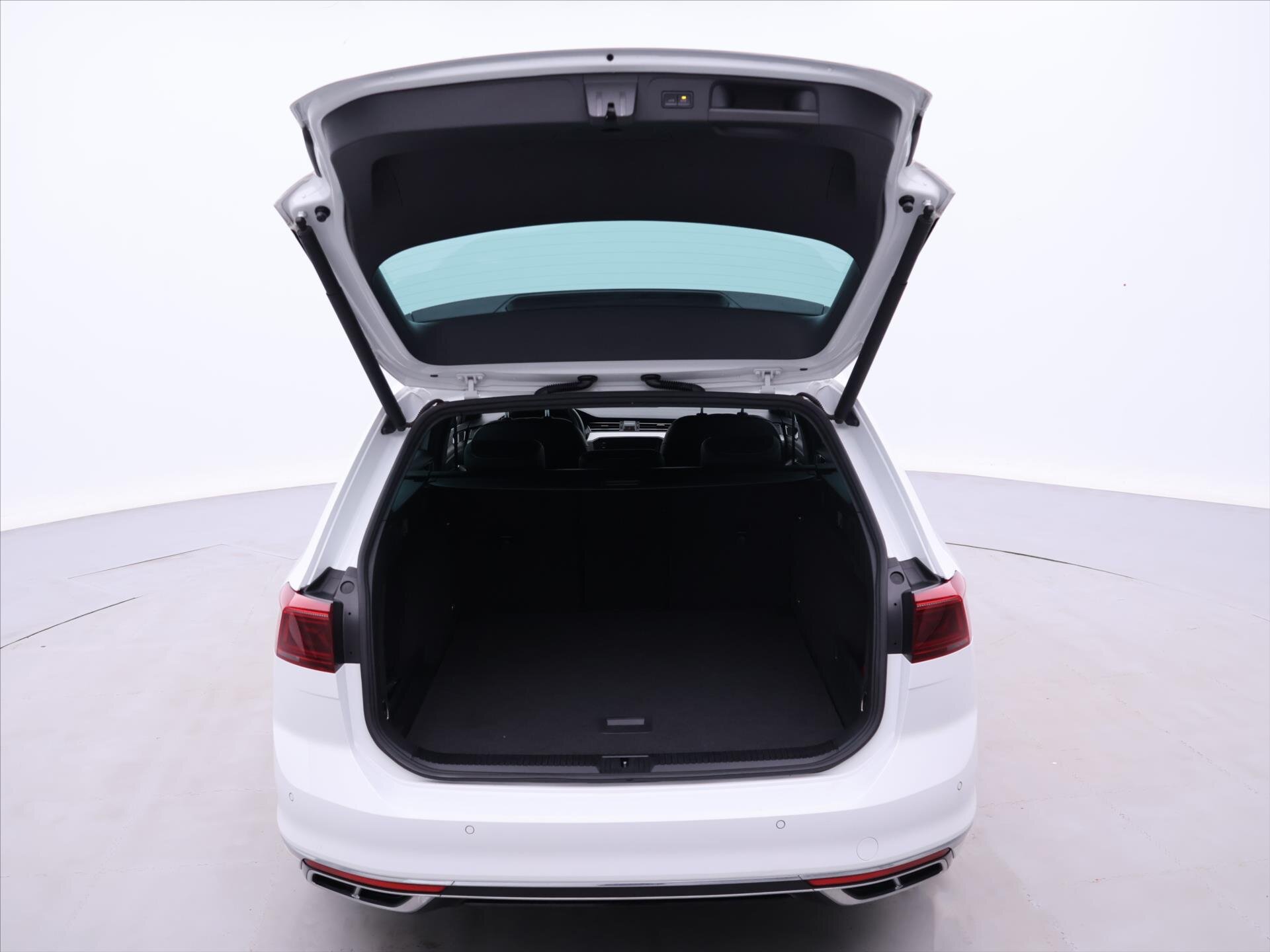 Volkswagen Passat Kombi 2,0 l 200 kw