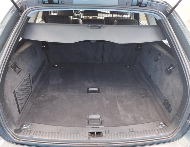 BMW Řada 5 Kombi 3,0 l 170 kw