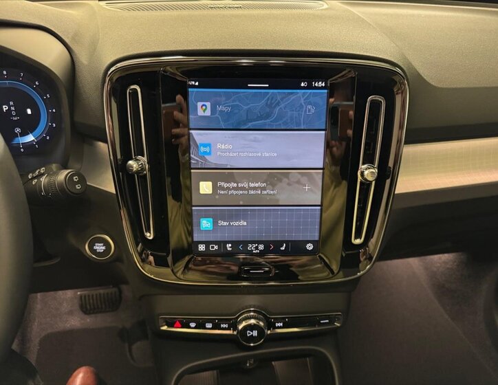 Volvo XC40 SUV / Terénní 2,0 l 120 kw