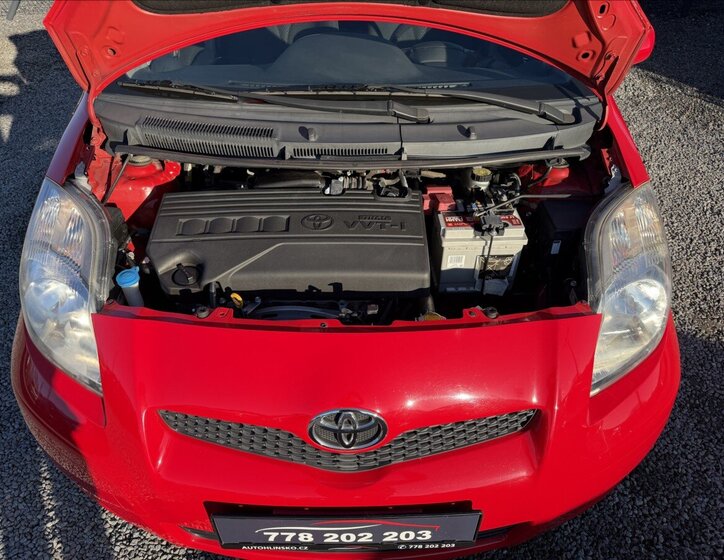 Toyota Yaris 11