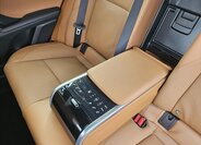 Toyota Camry Sedan / Limuzína 2,5 l 137 kw