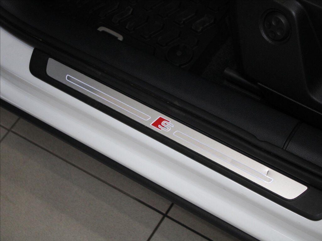 Audi Q2 SUV / Terénní 2,0 l 110 kw
