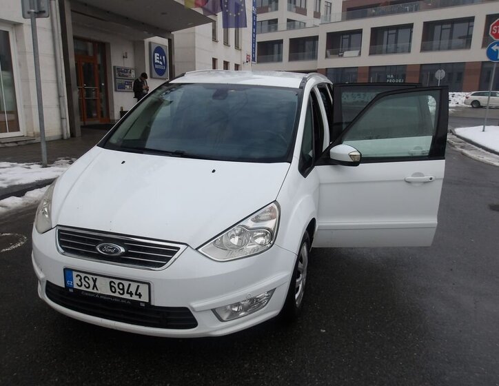 Ford Galaxy MPV 2,0 l 107 kw