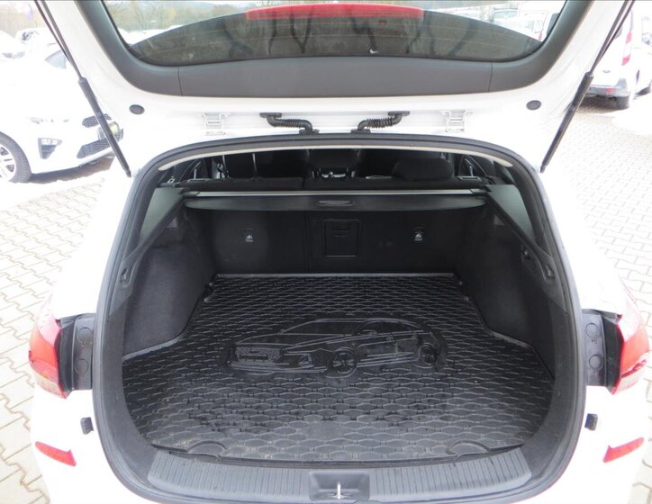 Hyundai i30 Kombi 1,5 l 117 kw