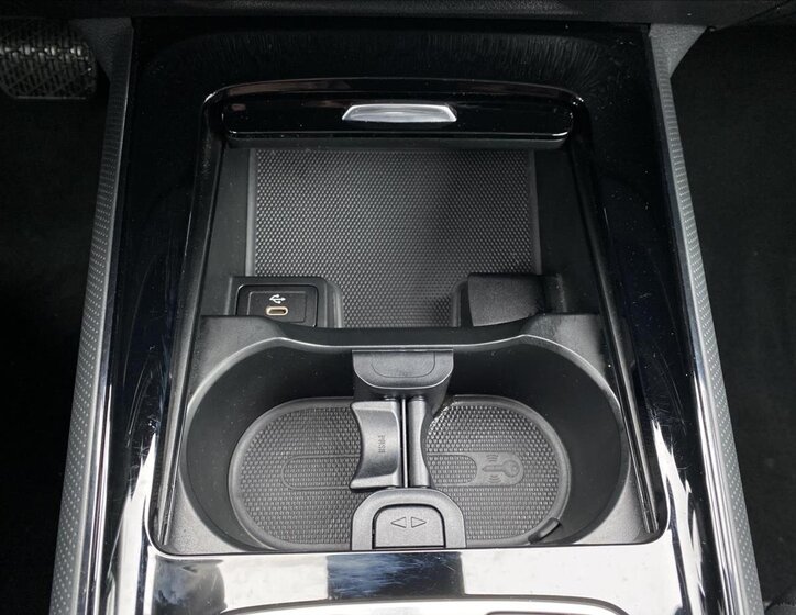 Mercedes-Benz GLB SUV 2,0 l 140 kw