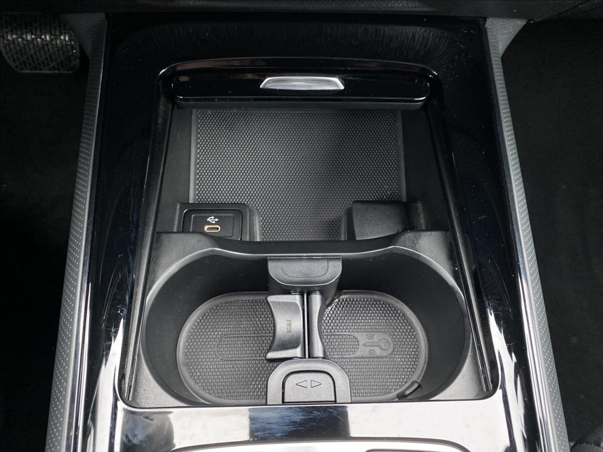 Mercedes-Benz GLB SUV 2,0 l 140 kw