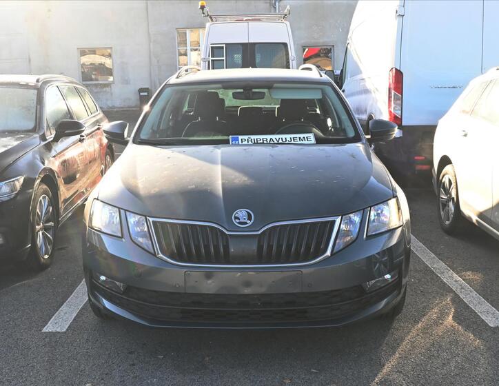 Škoda Octavia 1