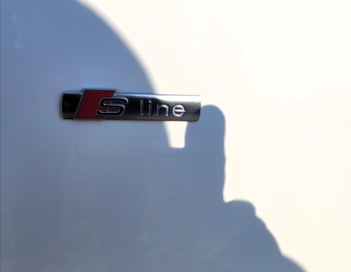 Audi A4 Sedan / Limuzína 2,0 l 110 kw