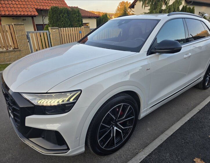 Audi Q8 Hatchback 3,0 l 210 kw