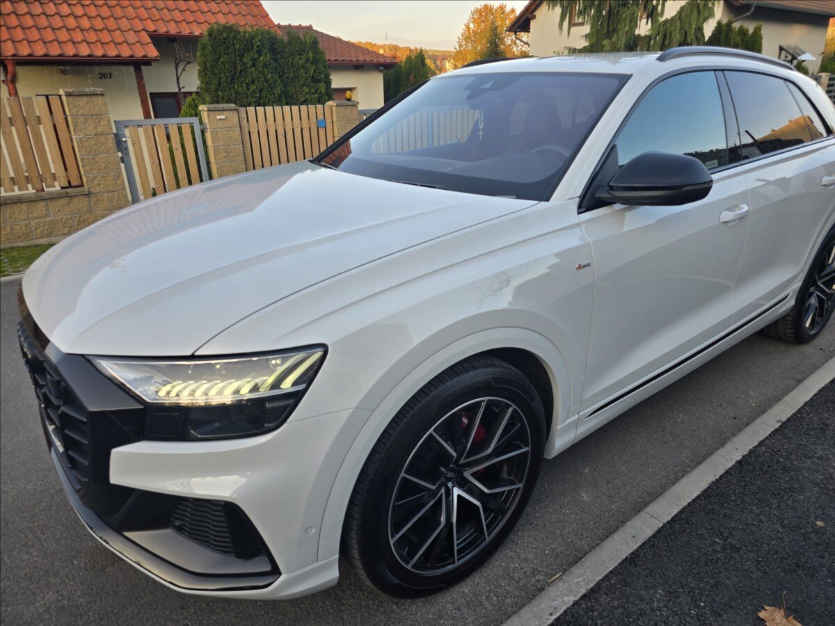 Audi Q8 Hatchback 3,0 l 210 kw