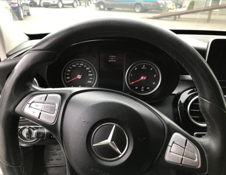 Mercedes-Benz Třídy C Kombi 1,6 l 100 kw