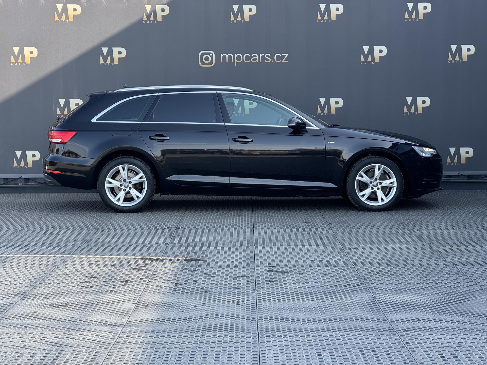 Audi A4 Kombi 2,0 l 110 kw