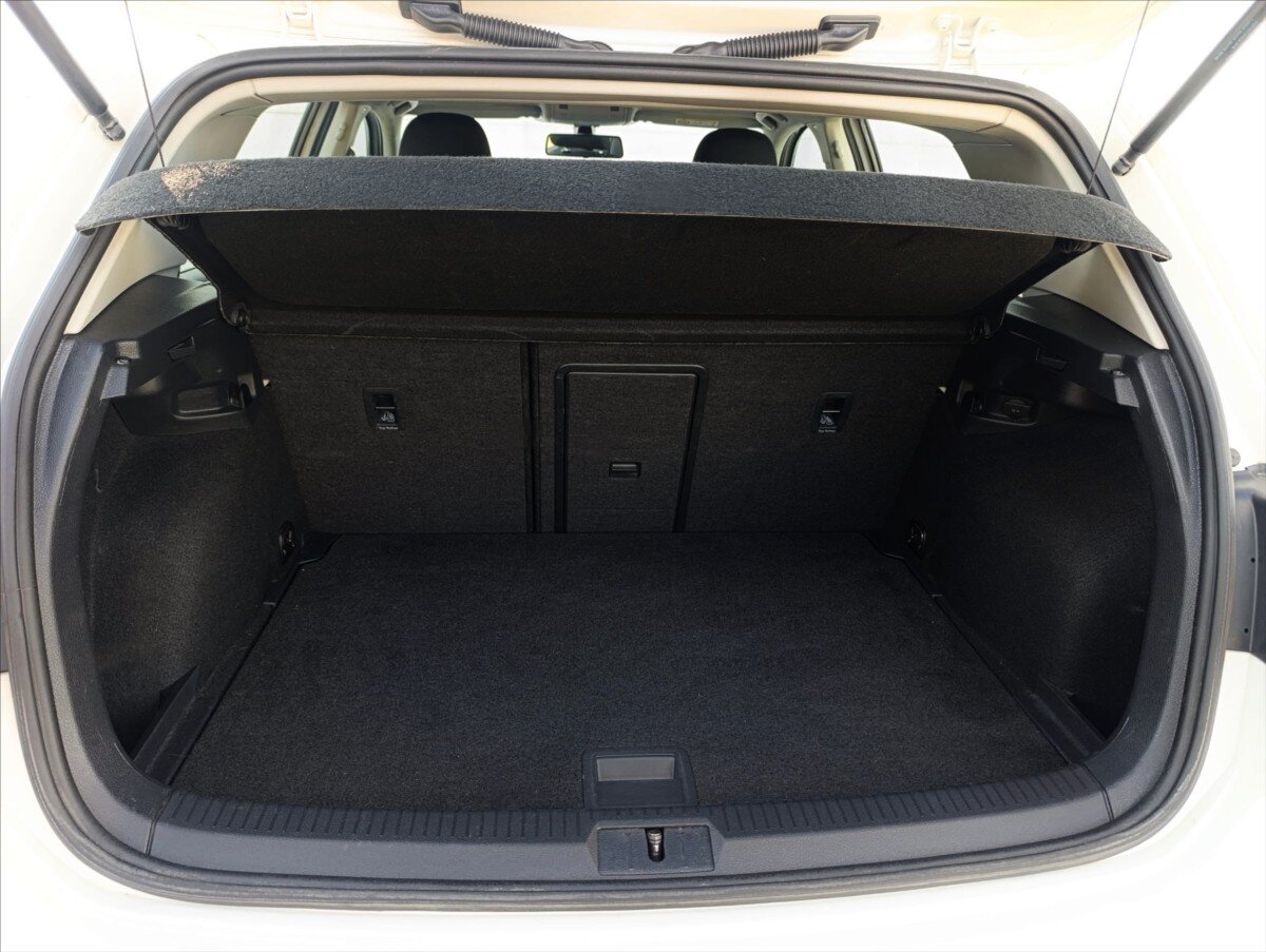 Volkswagen Golf Hatchback 1,5 l 96 kw