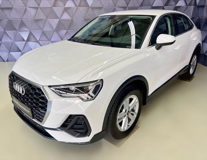 Audi Q3 1