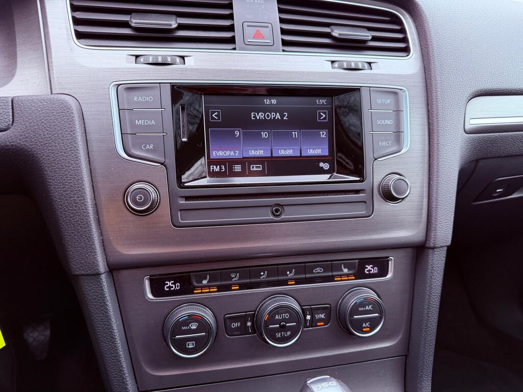 Volkswagen Golf Hatchback 1,2 l 77 kw