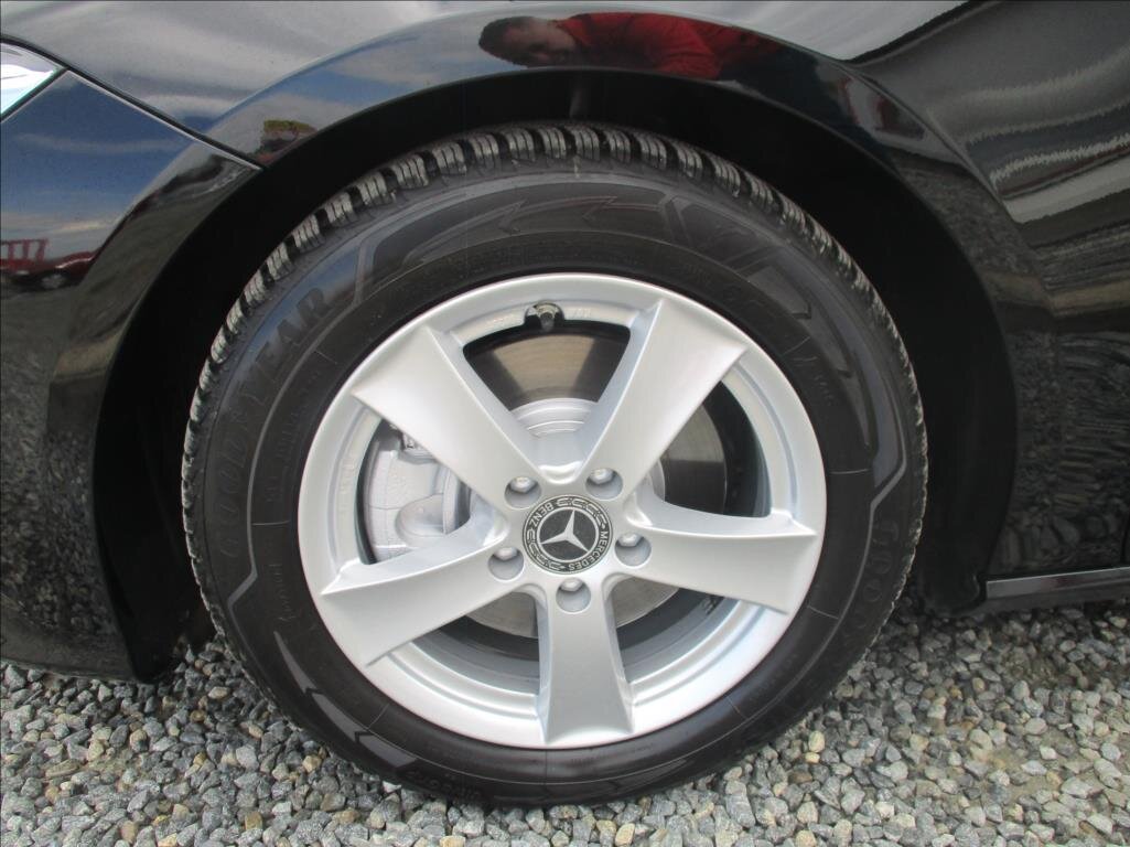 Mercedes-Benz CLA Kombi 1,5 l 85 kw