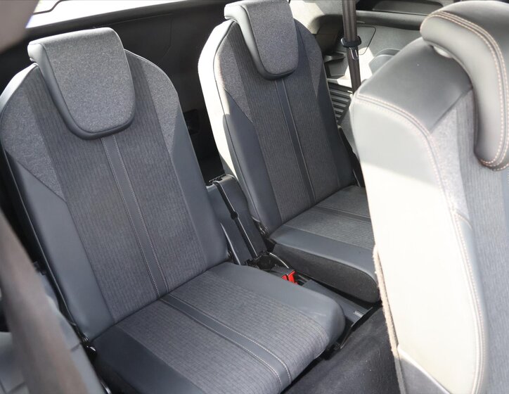 Peugeot 5008 SUV / Terénní 1,2 l 96 kw