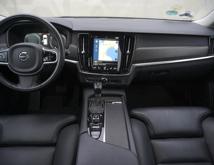 Volvo V90 Kombi 2,0 l 173 kw