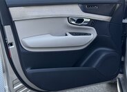 Volvo XC90 SUV / Terénní 2,0 l 335 kw