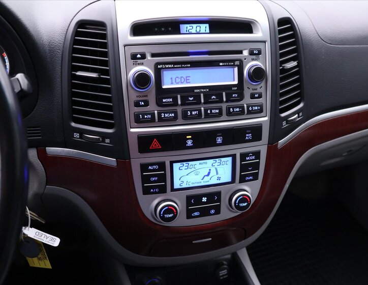 Hyundai Santa Fe SUV / Terénní 2,2 l 114 kw