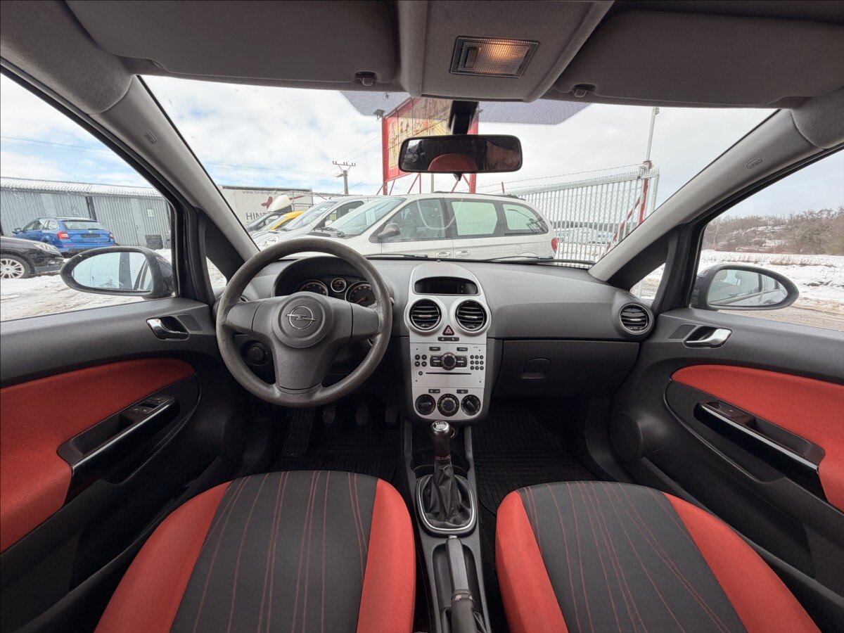 Opel Corsa Hatchback 1,4 l 66 kw