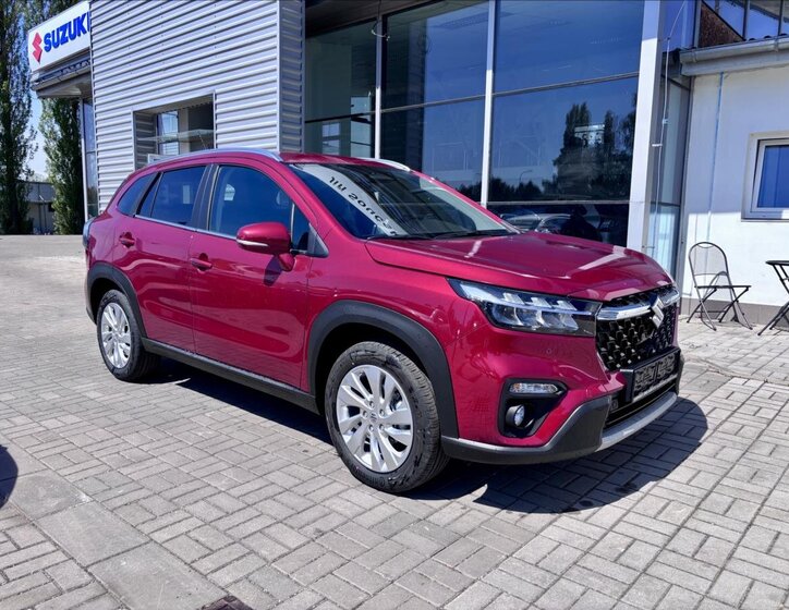 Suzuki S-Cross SUV / Terénní 1,4 l 81 kw