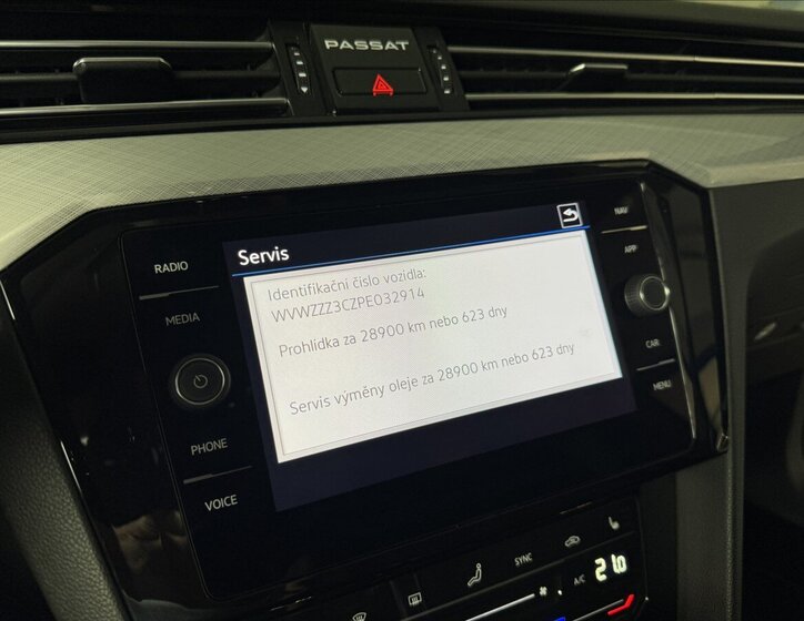 Volkswagen Passat 34