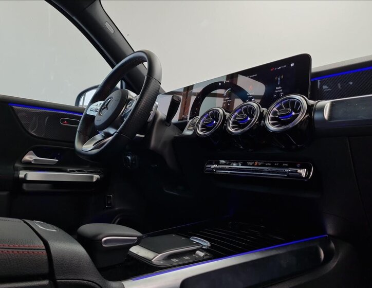 Mercedes-Benz GLB SUV 1,3 l 120 kw