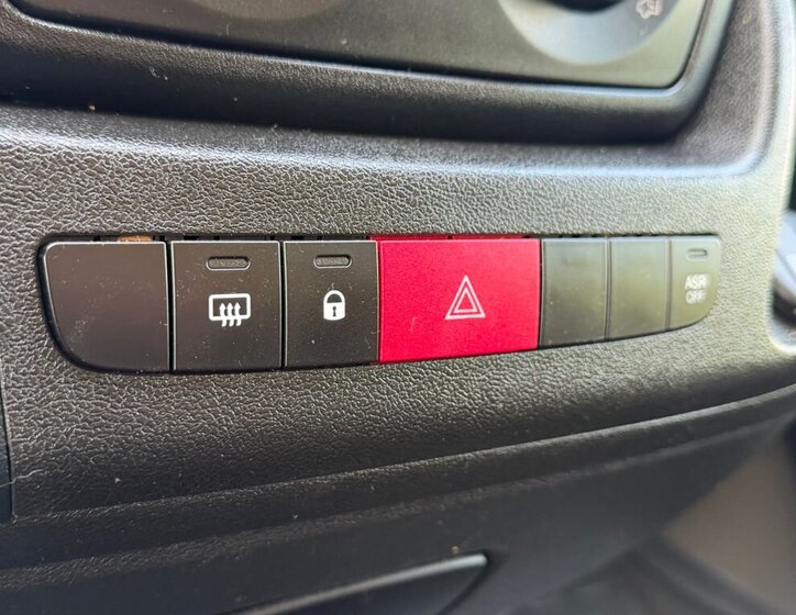 Opel Movano Skříň 2,2 l 121 kw