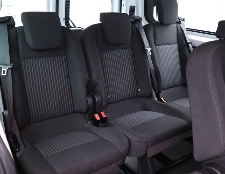 Ford Transit Custom Kombi 2,0 l 77 kw