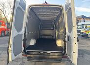 Mercedes-Benz Sprinter 9