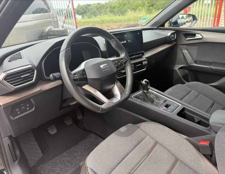 Seat Leon Hatchback 1,5 l 96 kw