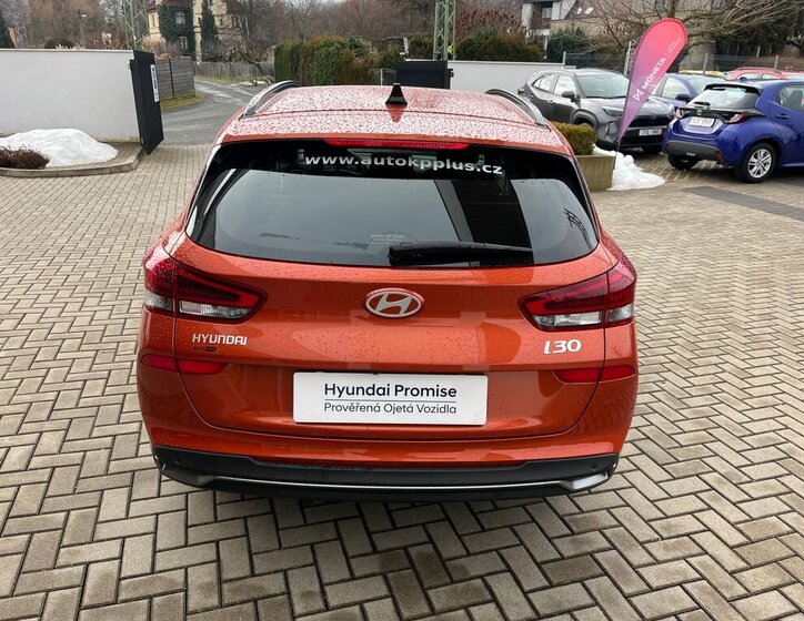 Hyundai i30 Kombi 998,0 73 kw
