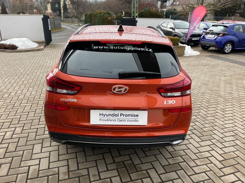 Hyundai i30 Kombi 998,0 73 kw