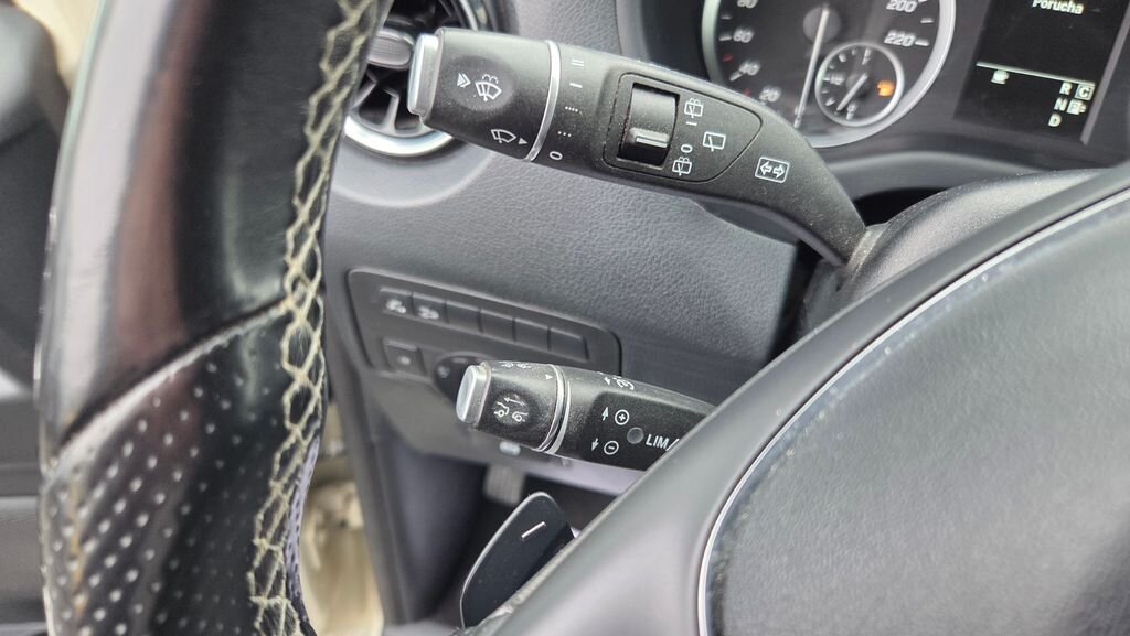 Mercedes-Benz Vito VAN / Minibus 2,0 l 174 kw