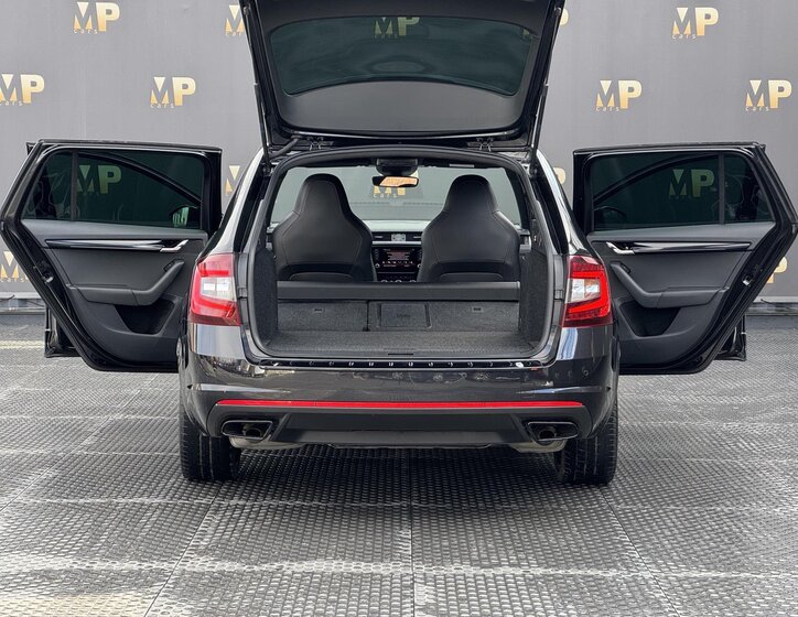 Škoda Octavia Kombi 2,0 l 180 kw